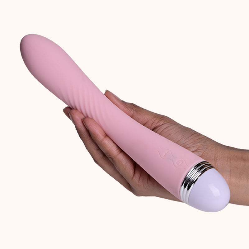 Zea Rechargeable Realistic Massager – 10 Vibration Modes, Body-Safe Silicone & Waterproof Design